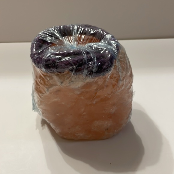 Horsemen’s Pride Himalayan Salt Lick Block 3 Lbs On A Rope New in Packsge - Picture 9 of 14